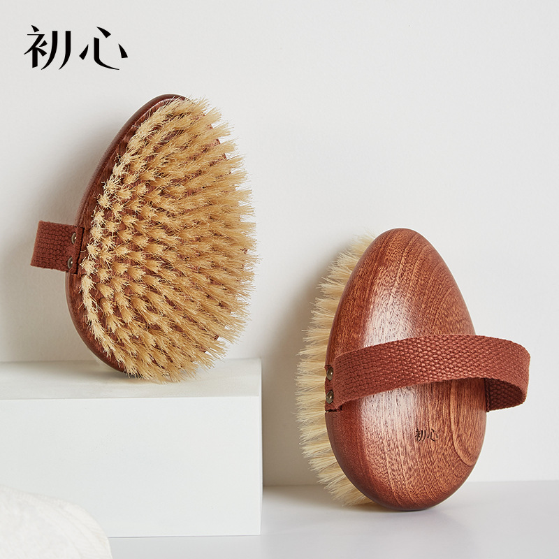 Wooden Long Handle Bath Brush with Soft Boar Bristles for Gentle Back Scrubbing and Massage - Image 3