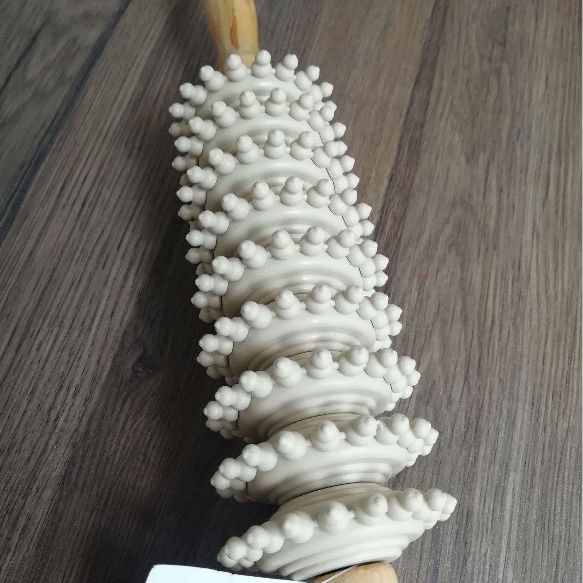 Wooden Nine-Roller Massage Tool for Back, Neck, and Leg Self-Care, Manual Acupoint-Inspired Body Wellness Roller - Image 3