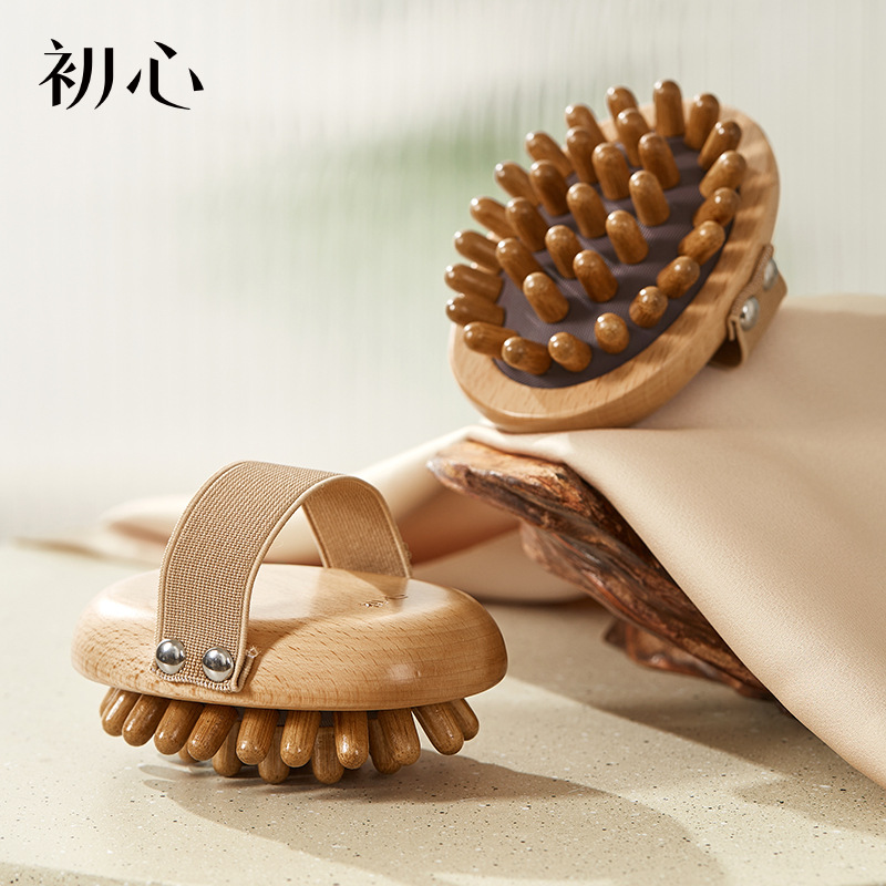 Wooden Long Handle Bath Brush with Soft Boar Bristles for Gentle Back Scrubbing and Massage - Image 4