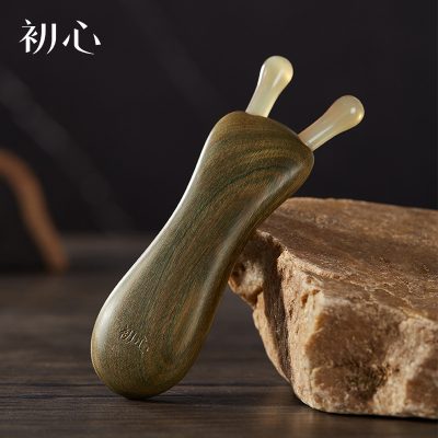 Buffalo Horn Face Massager Gua Sha Board with Green Sandalwood Comb for Home Wellness Routine
