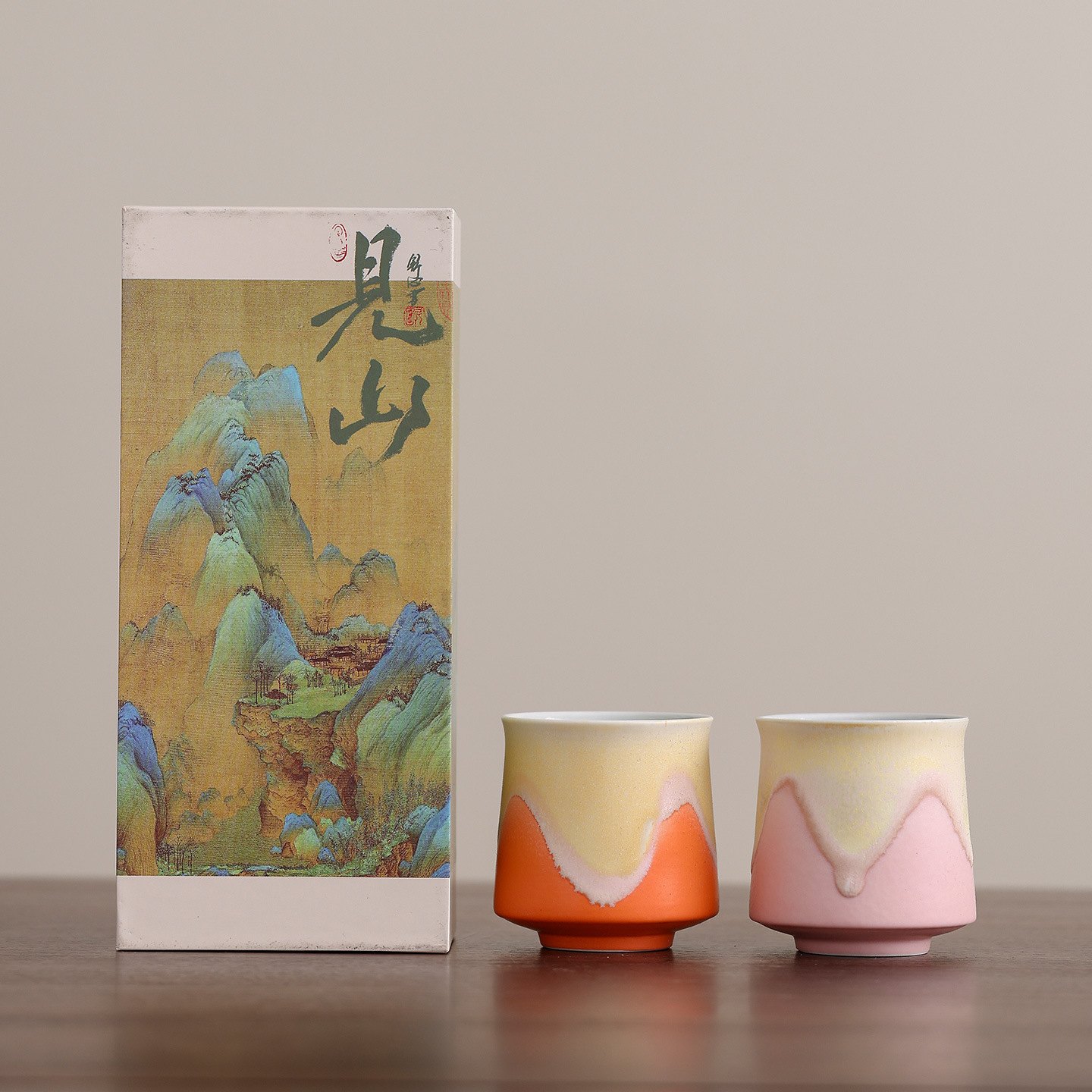 Ceramic tea cup set