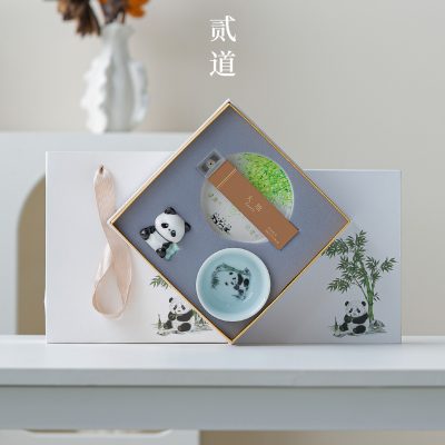 Panda Cultural and Creative Souvenirs from Chengdu, Sichuan, Gifts for Foreign Clients, Incense Stick Gift Set in a Gift Box