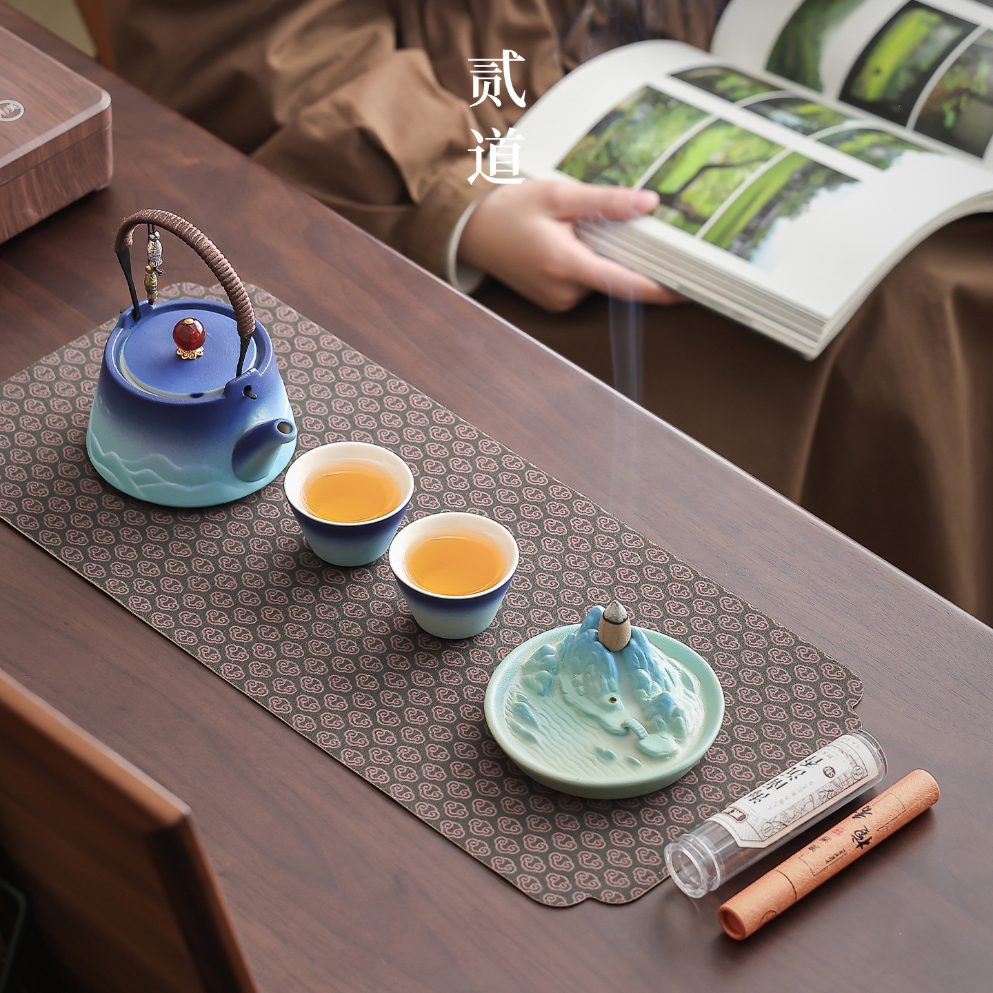 Guochao Forbidden City Cultural and Creative Tea Set Gift Set, Practical Corporate Business Gift for Clients, Can Be Printed with Logo - Image 2