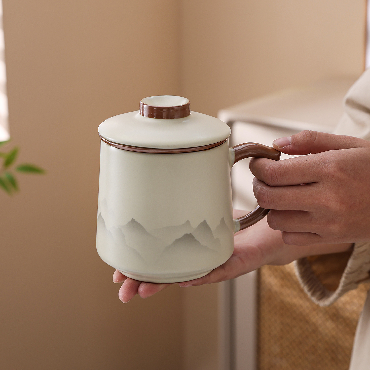 New Style Ru Kiln Ceramic Office Mugs, Company Annual Meeting Business Gifts, Corporate Opening Gifts for Clients and Employees - Image 4