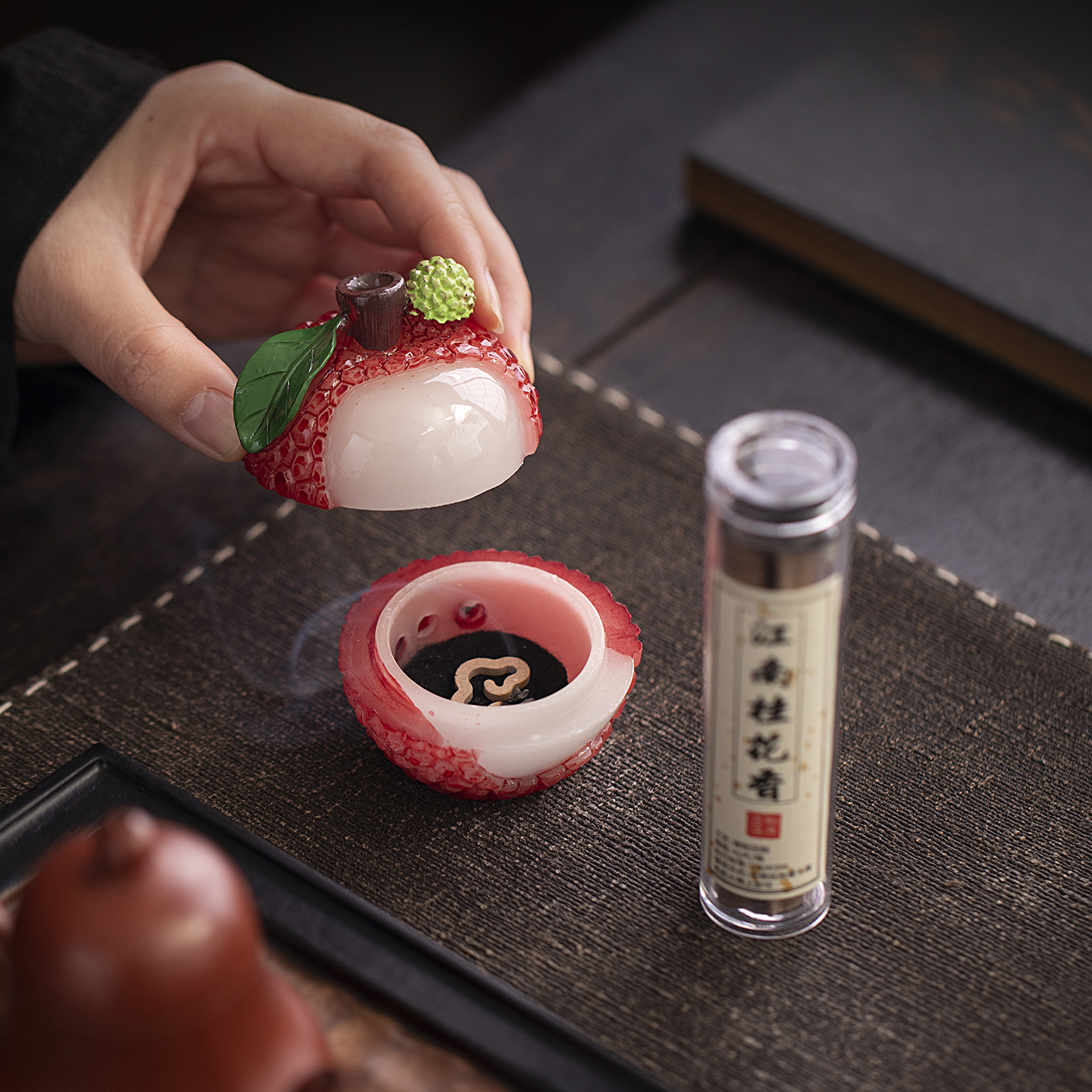 Mini High-End Niche Lychee Incense Burner for Home Indoor Use, Tea Table, Tea Room, Tea Ceremony, Incense Burner, Aromatherapy Burner, Decorative Piece - Image 2