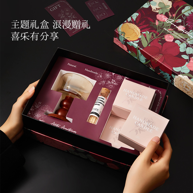 Elegant Floral Story New Mother's Day Opening Aromatherapy Candle Gift Box for Women's Birthday and High-End Wedding Favors - Image 4