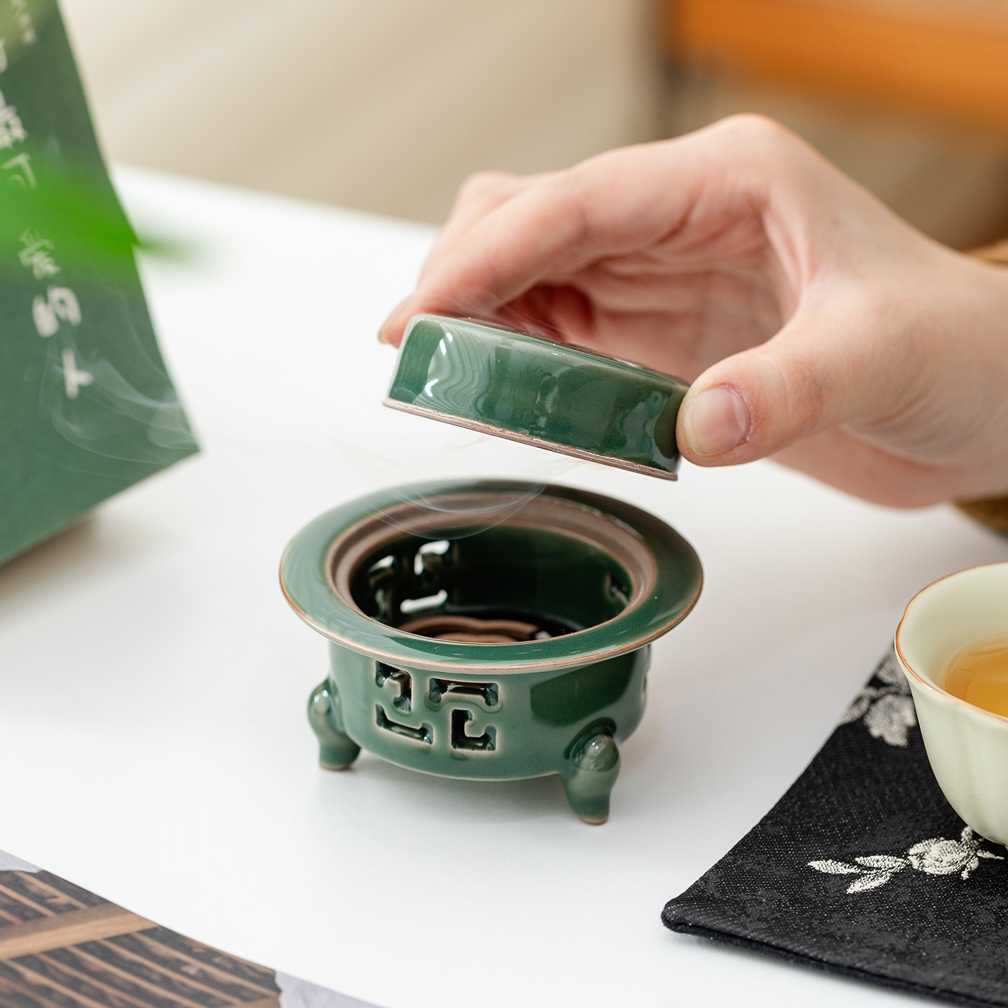 Guochao Forbidden City Cultural and Creative Ru Kiln Tea Set Gift Set for Business Company Annual Meeting Souvenirs for Leaders and Employees - Image 3
